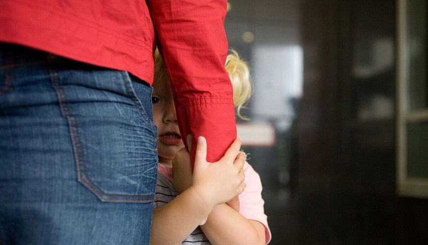 چگونه کودکی خجالتی را به کودکی اجتماعی تبدیل کنیم؟