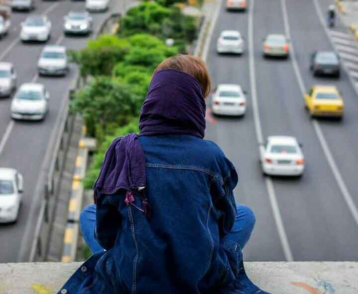 استقلال یا استبداد؟